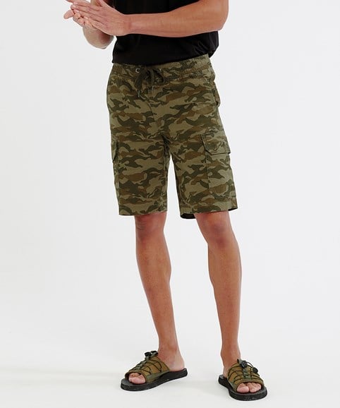 Men’s camo cargo utility shorts 