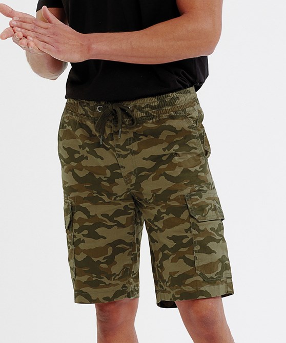 Men’s camo cargo utility shorts 